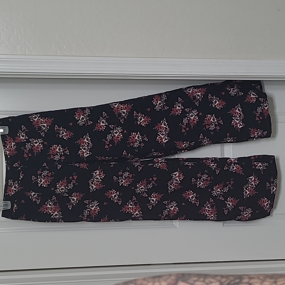 Charlotte Ruse M floral wide leg pants